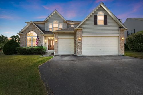 1759 Napa Suwe Ln, Wauconda, IL, 60084-1411 | Card Image