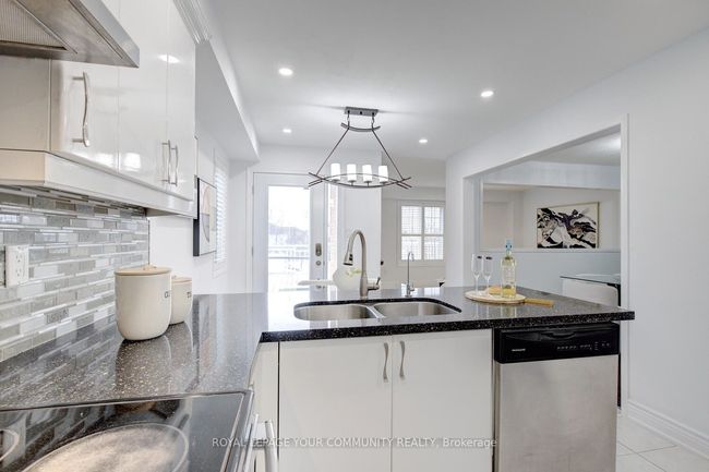 2 Bestview Cres, House other with 4 bedrooms, 4 bathrooms and 2 parking in Maple ON | Image 14