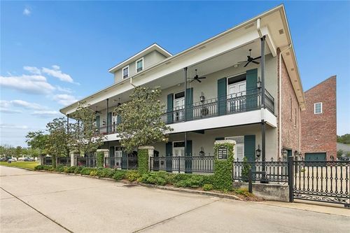 3b-940 Village Walk Ln, Covington, LA, 70433 | Card Image