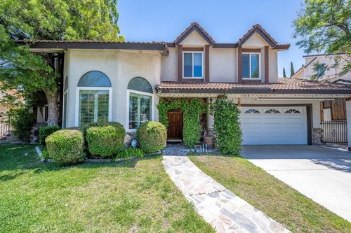 29272 Poppy Meadow St, Canyon Country, CA, 91387-4414 | Card Image