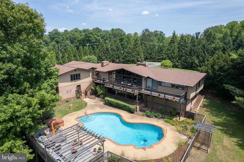 517 Merrimans Ln, WINCHESTER, VA, 22601-6207 | Card Image