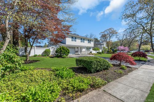 288 Bow Drive, Smithtown, NY, 11787 | Card Image