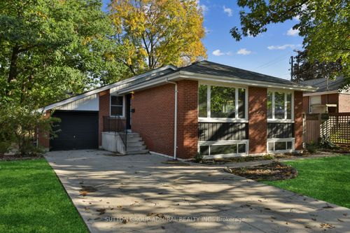 275 Southwood Dr, Hamilton, ON, L8T4E9 | Card Image