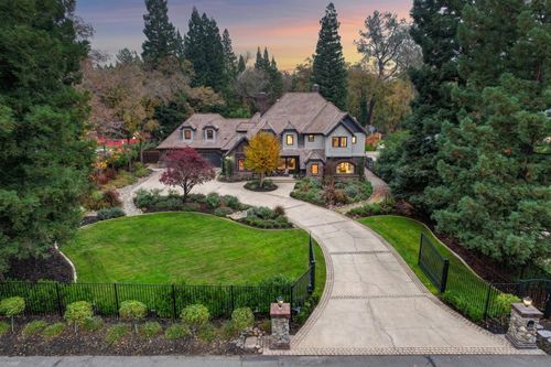 8060 Shelborne Dr, Granite Bay, CA, 95746-8627 | Card Image