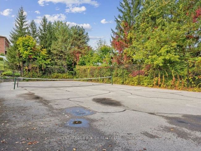 9 Evergreen Crt, Condo with 3 bedrooms, 3 bathrooms and 1 parking in Barrie ON | Image 46