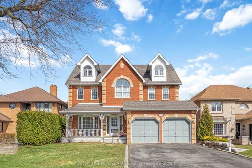 467 Oakwood Dr, Pickering, ON, L1W2M8 | Card Image