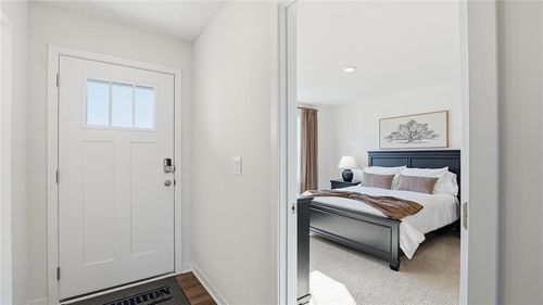 21801 Vinci Cir, Peculiar, MO, 64078-2210 | Card Image