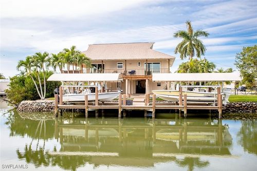604 Sunset Ct, GOODLAND, FL, 34140 | Card Image