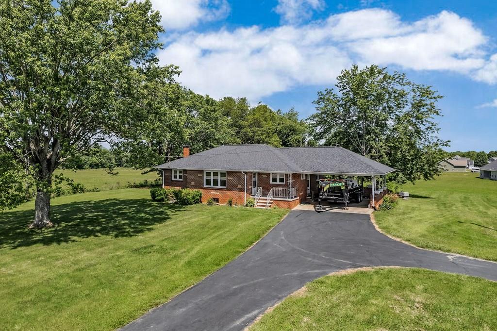 Byrdstown Hwy, Monroe, TN 38573