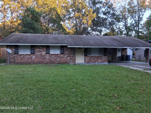 17 Hillside Dr, Natchez, MS, 39120-4437 | Card Image