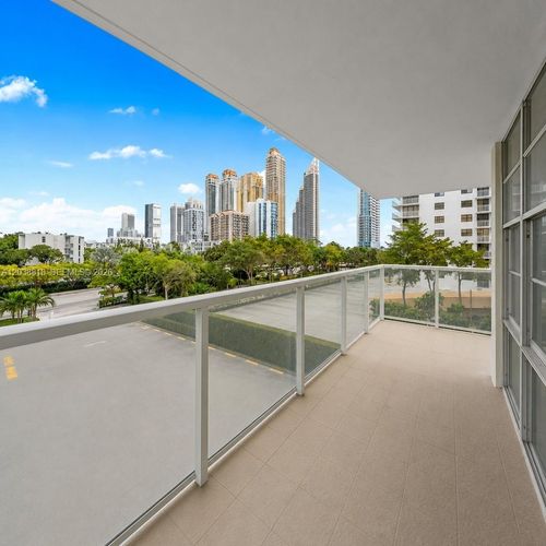 404-230 174th St, Sunny Isles Beach, FL, 33160-3325 | Card Image