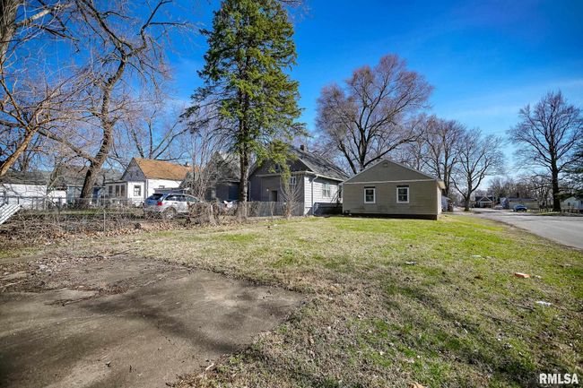 2217 W Marquette St, House other with 2 bedrooms, 1 bathrooms and null parking in Peoria IL | Image 46