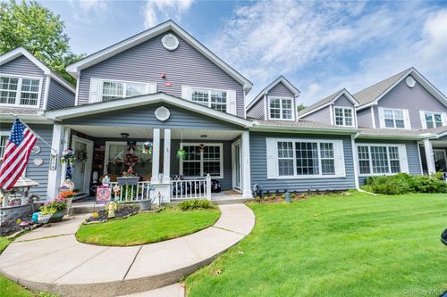 717 Spring Lake Drive, Brookhaven, NY, 11953 | Card Image
