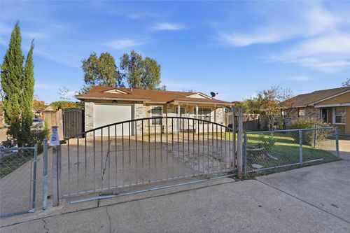 9420 Kerrville St, Dallas, TX, 75227-5064 | Card Image