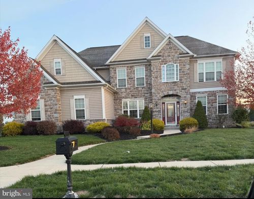 47 Country Side Dr, CARLISLE, PA, 17013-8419 | Card Image