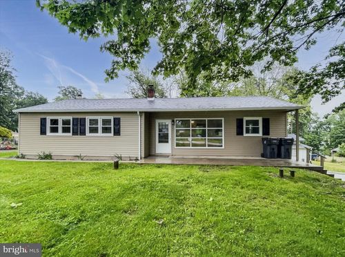 6985 Old Harrisburg Rd, YORK SPRINGS, PA, 17372-8716 | Card Image