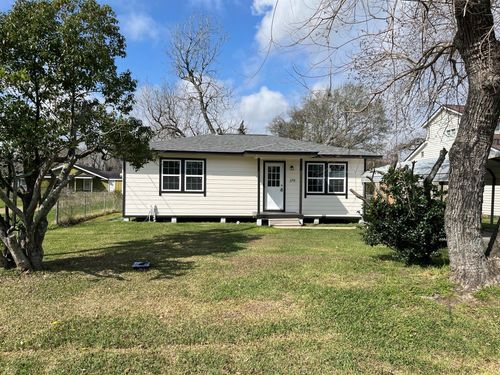 170 Lois St, Clute, TX, 77531-4711 | Card Image