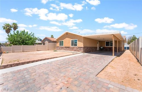 3704 Cypress Ave, North Las Vegas, NV, 89030-5971 | Card Image