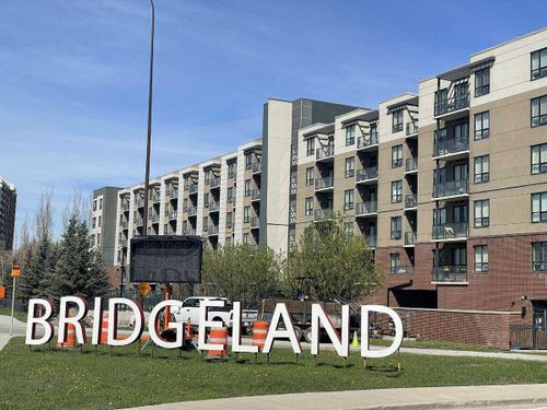 217-955 Mcpherson Rd Ne, Calgary, AB, T2E6V3 | Card Image