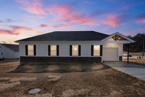 110 Ashkirk Ln, Glasgow, KY, 42141-3516 | Card Image