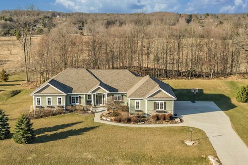 3842 Timber Stone Way, Hubertus, WI, 53033-9574 | Card Image