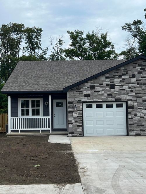 172 W Myers St, Wheatfield, IN, 46392-7100 | Card Image