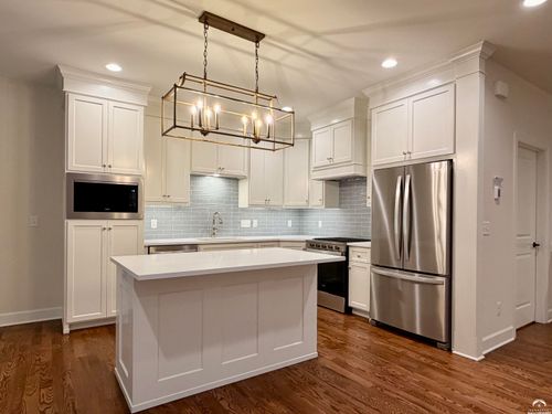 5618 Maggie Way, Lawrence, KS, 66049-2212 | Card Image