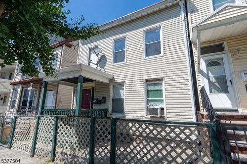 113 Pearl St, Paterson, NJ, 07501-2319 | Card Image