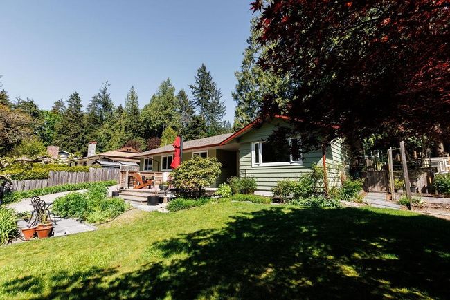 1632 Ymca Road, House other with 3 bedrooms, 1 bathrooms and 3 parking in Gibsons BC | Image 34