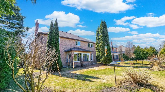 32 Petch Cres, House other with 4 bedrooms, 3 bathrooms and 4 parking in Aurora ON | Image 32