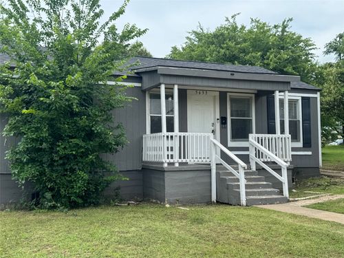 5633 Curzon Ave, Fort Worth, TX, 76107-5936 | Card Image