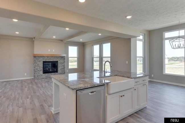 5357 N 191 St St, House other with 4 bedrooms, 3 bathrooms and 3 parking in Elkhorn NE | Image 12