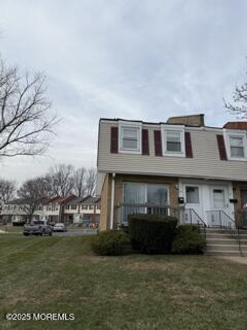 23 Primrose Ln, Brick, NJ, 08724-1429 | Card Image