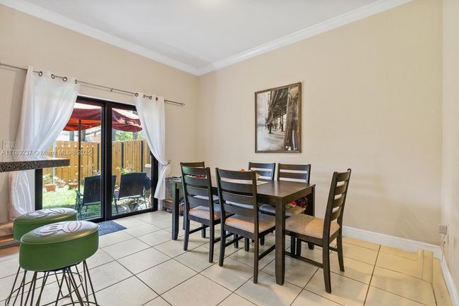 21937 Sw 88 Th Path, Townhouse with 3 bedrooms, 3 bathrooms and null parking in Cutler Bay FL | Image 5