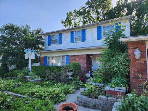 29749 N Rutherland St, Southfield, MI, 48076-5855 | Card Image