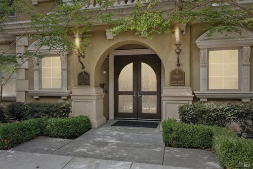 1211 Symphony Way, Vallejo, CA, 94591-3881 | Card Image