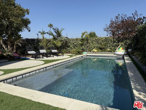 4587 Don Felipe Dr, Los Angeles, CA, 90008-2853 | Card Image