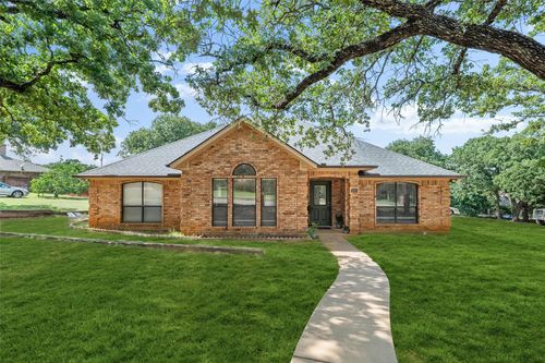 604 Willow Bend St, Cleburne, TX, 76031-0313 | Card Image