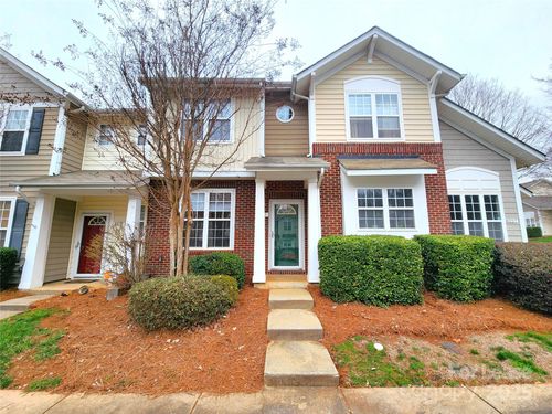 8223 Chaceview Ct, Charlotte, NC, 28269-1037 | Card Image