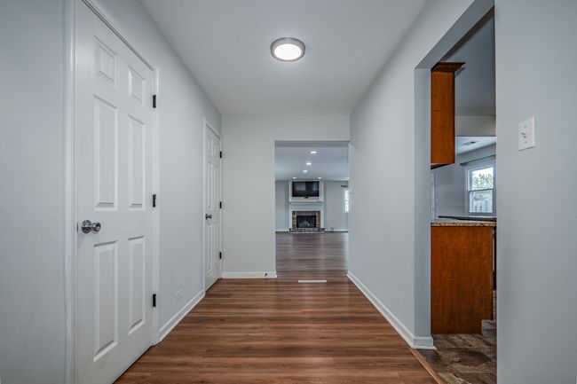 5547 Bruner St, House other with 3 bedrooms, 2 bathrooms and 1 parking in Hinsdale IL | Image 4