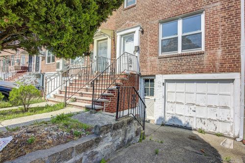 53-21 194 Street, New York, NY, 11365 | Card Image