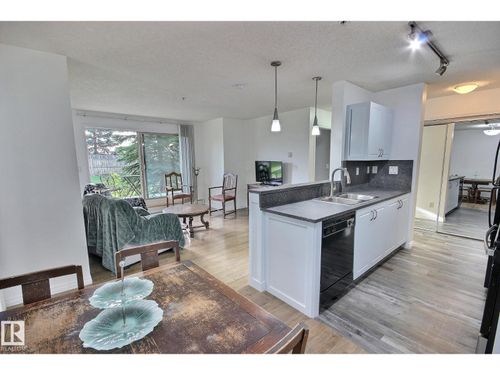 105-13907 136 St Nw, Edmonton, AB, T6V1Y5 | Card Image