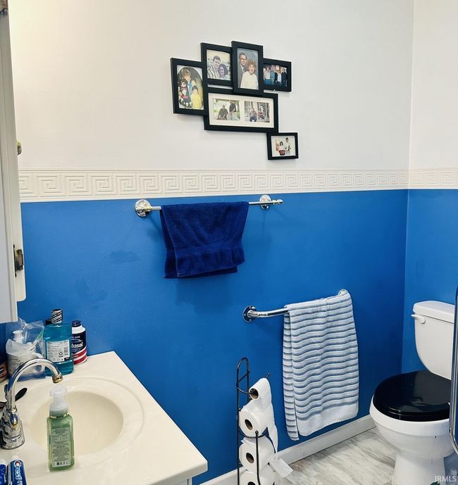 13597 N County Road 900 E, House other with 2 bedrooms, 3 bathrooms and null parking in Odon IN | Image 17