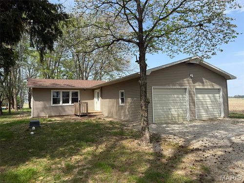 1425 N Carlyle Road, Vandalia, IL, 62471 | Card Image