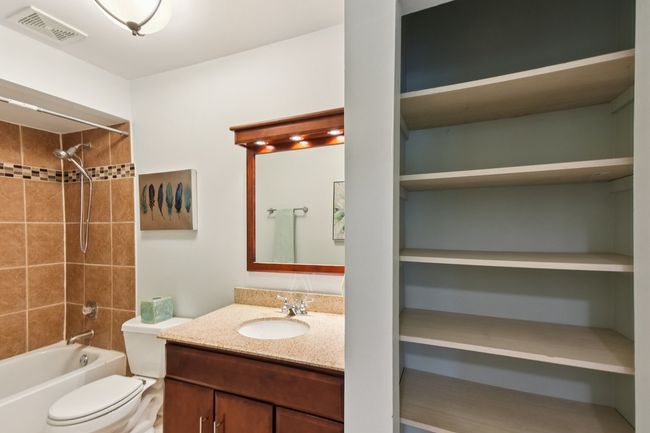 APT-1B - 493 Mchenry Rd, Condo with 1 bedrooms, 1 bathrooms and 2 parking in Wheeling IL | Image 18