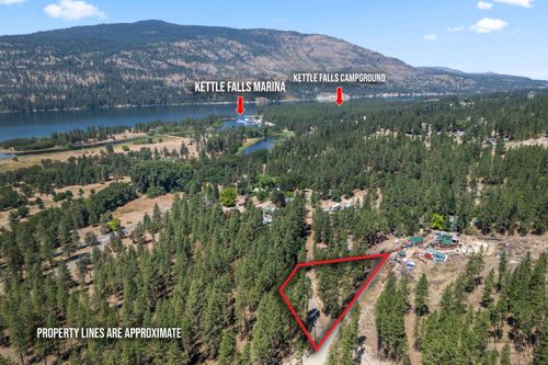 1477 College Ln, Kettle Falls, WA, 99141-8676 | Card Image