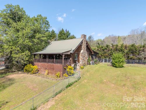 101 Cove Creek Dr, Rutherfordton, NC, 28139-6329 | Card Image