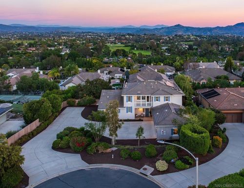 1725 Continental Ln, Escondido, CA, 92029-4328 | Card Image