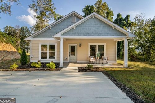 135 Hill St, East Ellijay, GA, 30540-8305 | Card Image