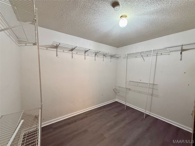 XL walk in closet! | Image 25